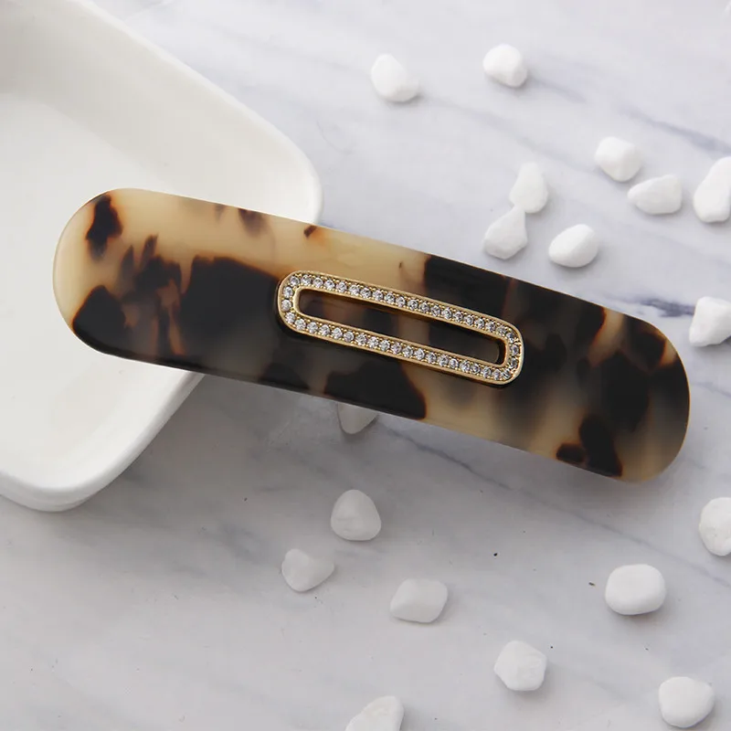 Новинка модные заколки для волос Клипсы из ацетата простые с кубическим