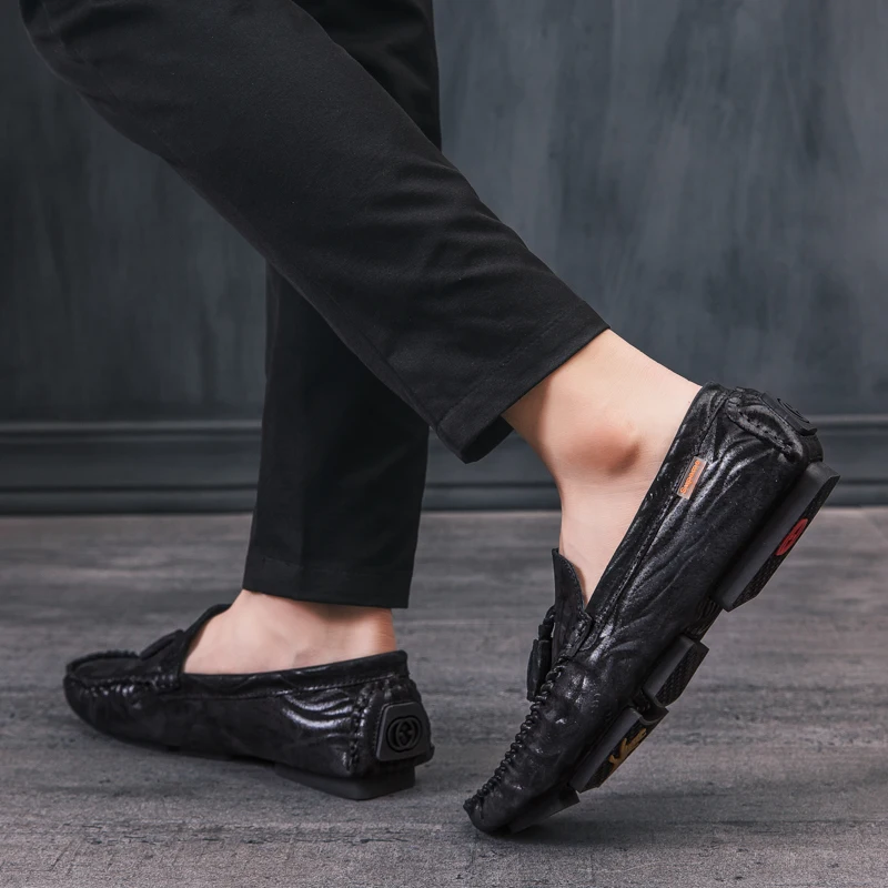 

Genuine leather Mens Shoes Casual slip on Men Loafers Handmade Shoe Breathable moccasins Light Comfortable Outdoor Sneakers men