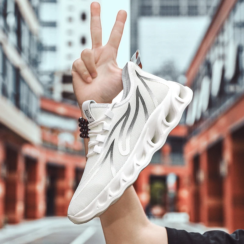 

Летняя мужская обувь новая модная повседневная обувь для мужские кроссовки из дышащего материала на шнуровке; Мужская обувь для ходьбы удо...