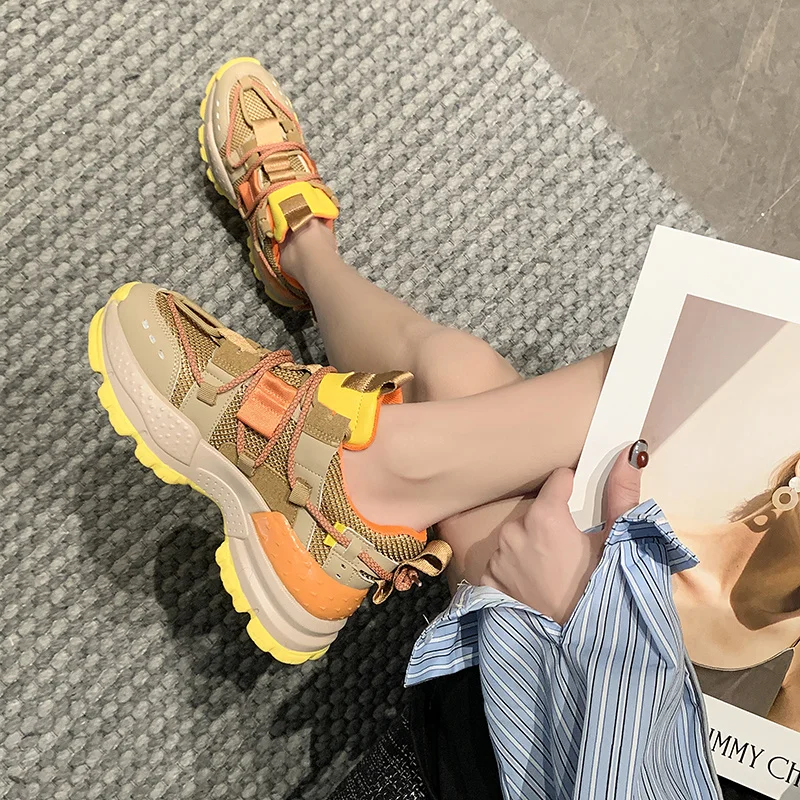 

Женские кроссовки из высококачественной искусственной кожи, кроссовки на платформе, разноцветная Женская обувь в стиле пэчворк