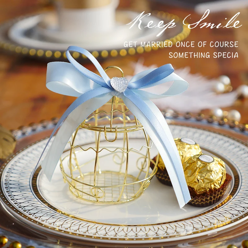 

Mini Metal Gold Retro Bird Cage Candy Chocolate Boxes Baby Shower Favor Gift Box for Guests Wedding Party Birthday Souvenir