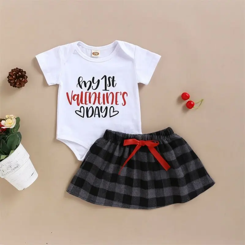 Милый комбинезон с короткими рукавами и надписью MY 1st Valentine's Day коллекция 2020
