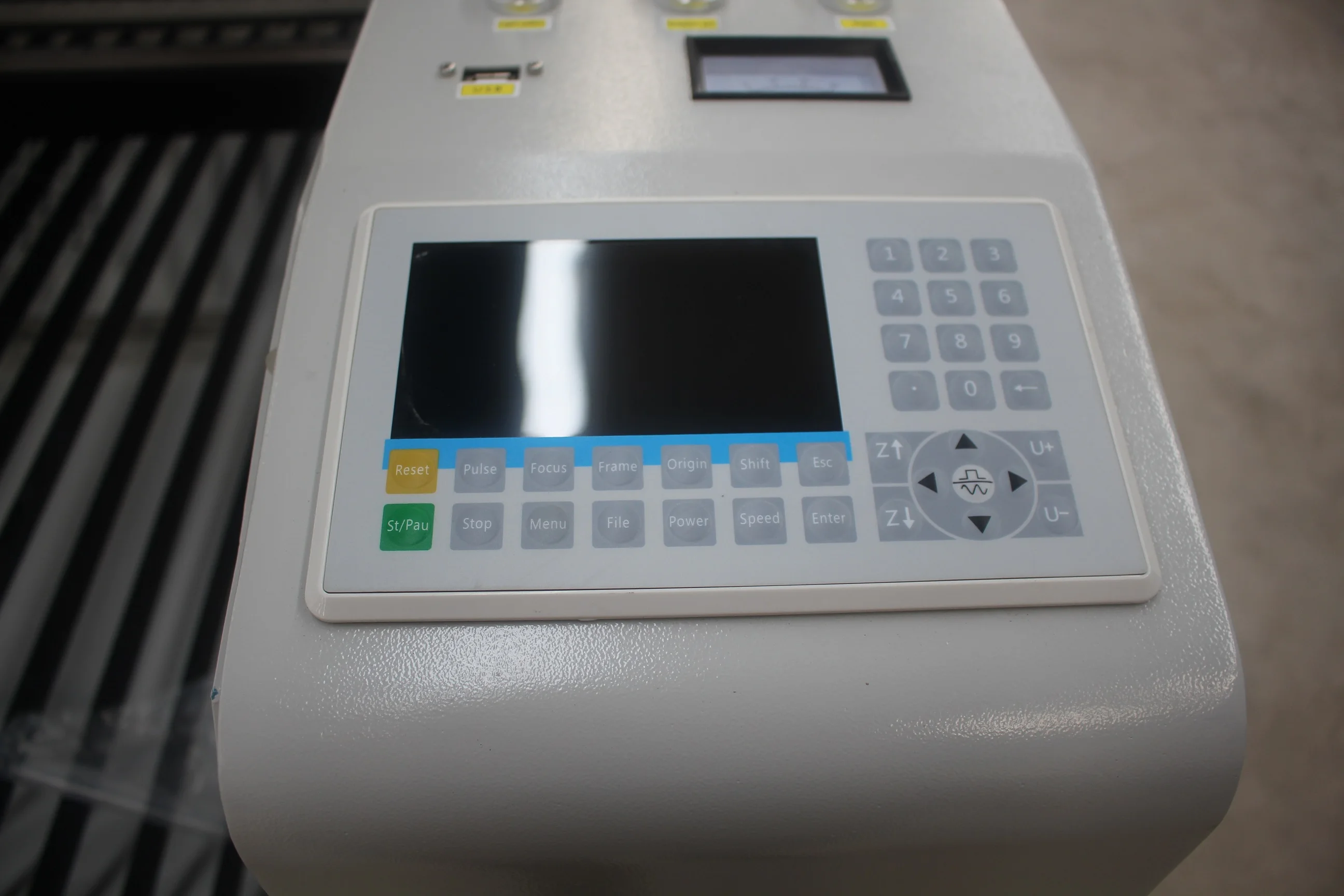 ISO CE сертифицированный лазерный станок с ЧПУ для акрила дерева фанеры |