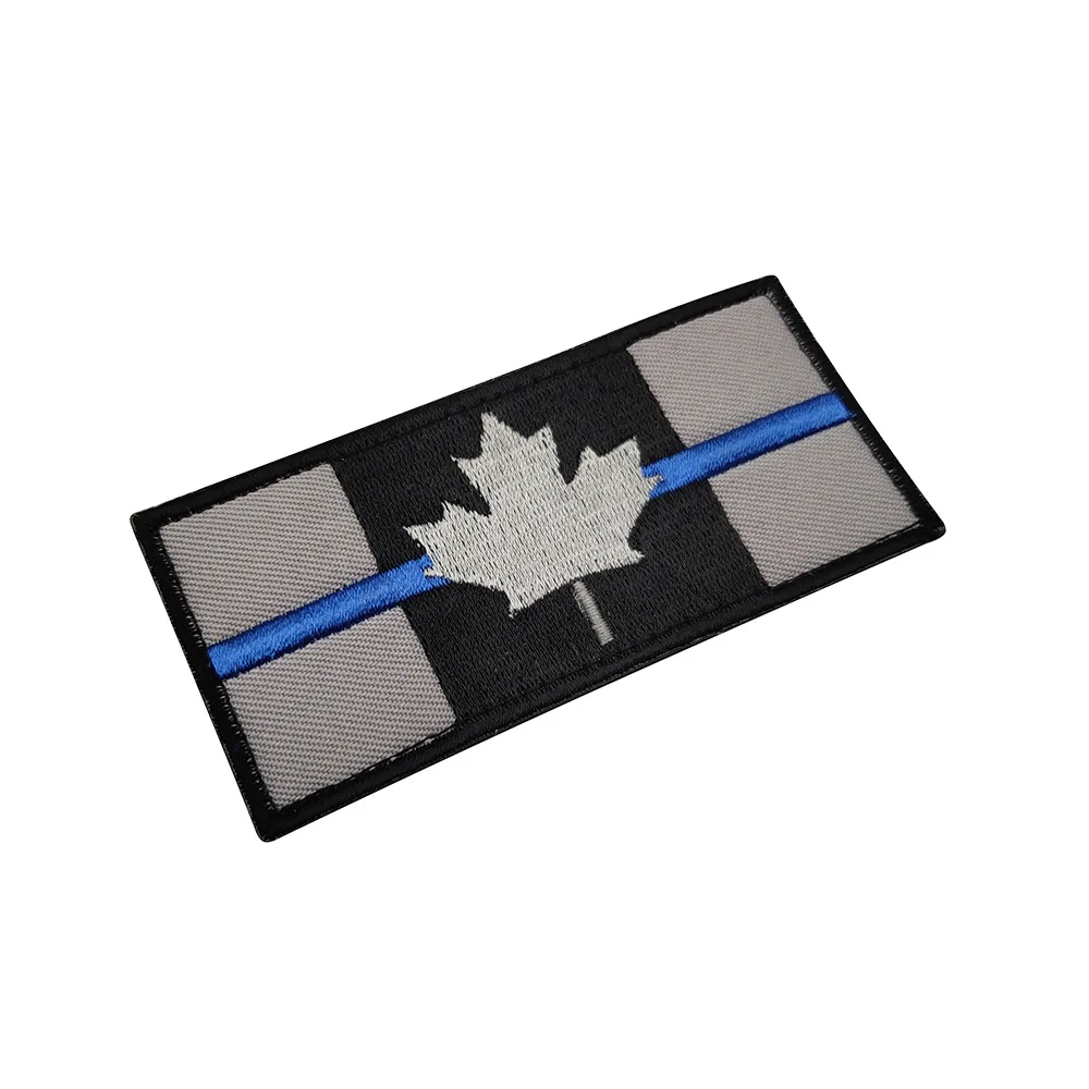 Эмблема в виде кленового листа 9 х4 см | Дом и сад