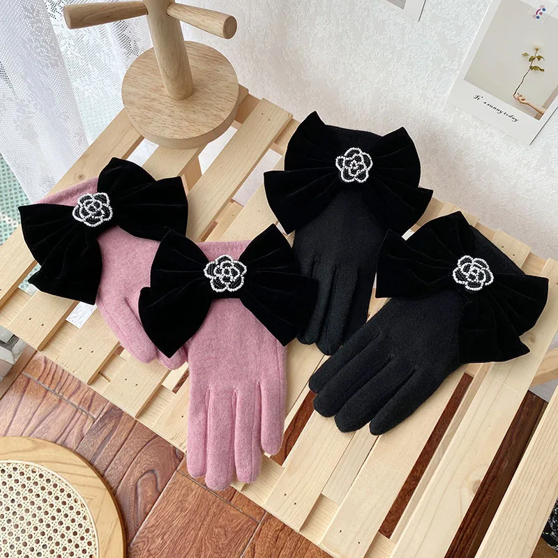 

Guantes Winter Gloves Cashmere Warm Women Mittens Beading Flower Touch Screen Fingerless Outdoor