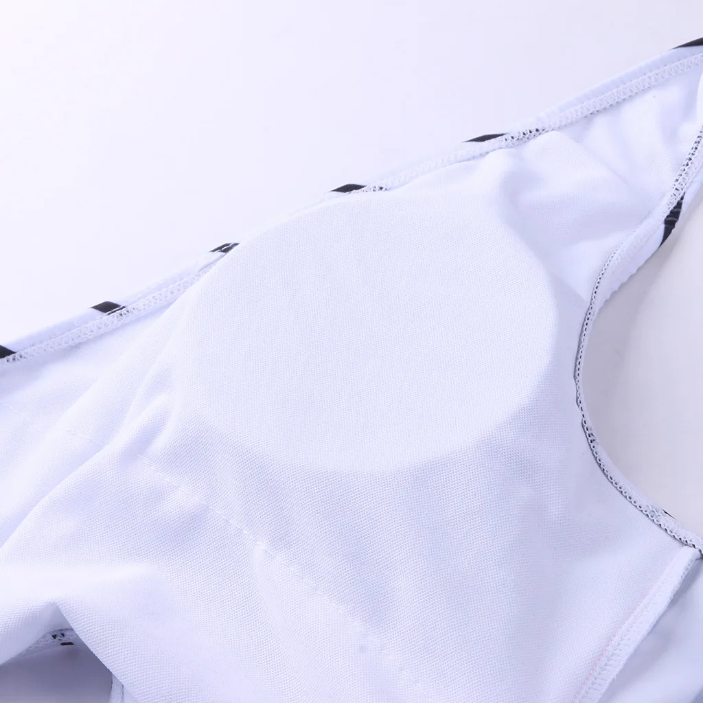 

2021 European and American Swimsuit Deep V Printed Triangle One-piece Bikini Hanging Neck One-Piece Swimsuit Gathering Slim