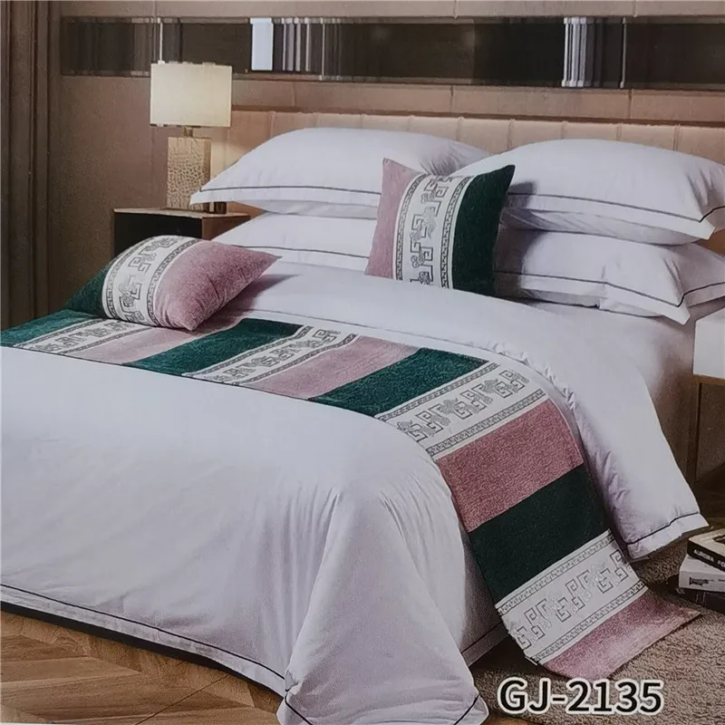 

Modern Simplicity Pink Green Bed Runners Fishes Throw Runners High-grade Bed Spread Covers New Chinese Style Pillowcases