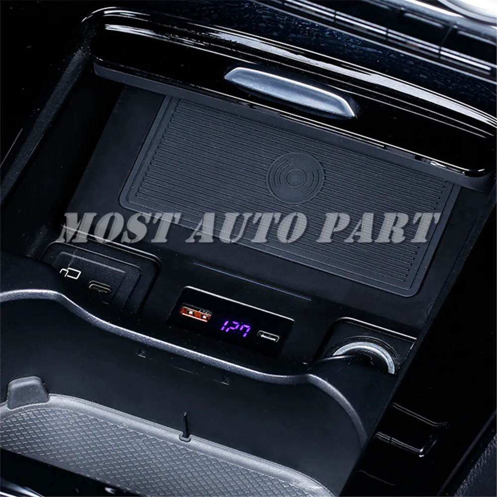 Внутреннее автомобильное беспроводное зарядное устройство для телефона