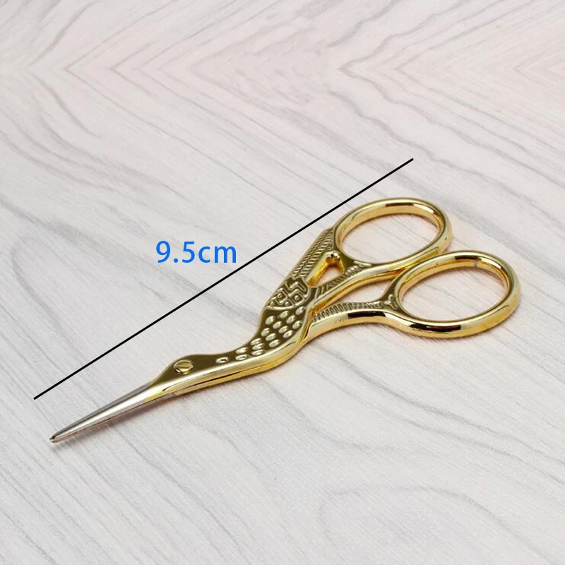 Швейные ножницы в винтажном стиле с вышивкой античном | Инструменты