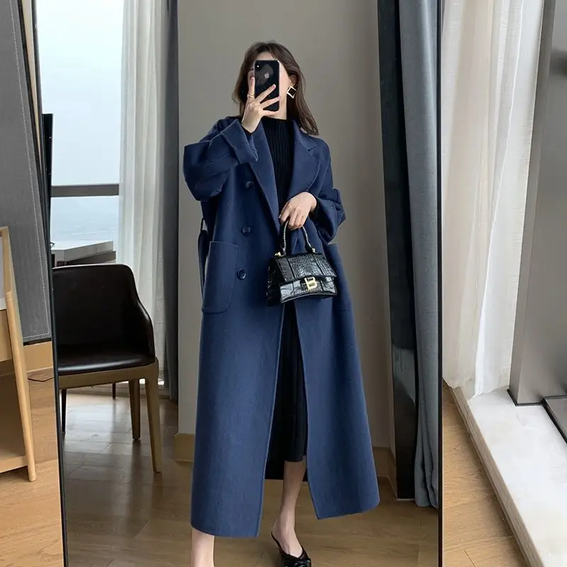 

Coats & Jackets