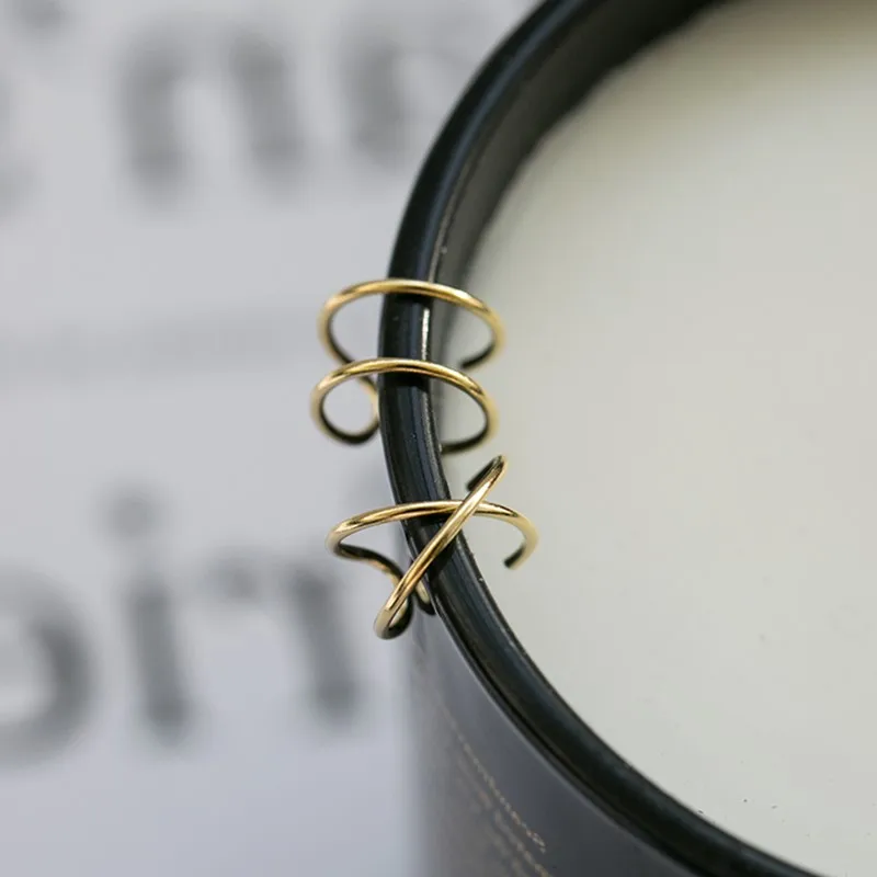 Женские серьги-клипсы в стиле панк BUENOS модные золотые с гвоздиками и узором |