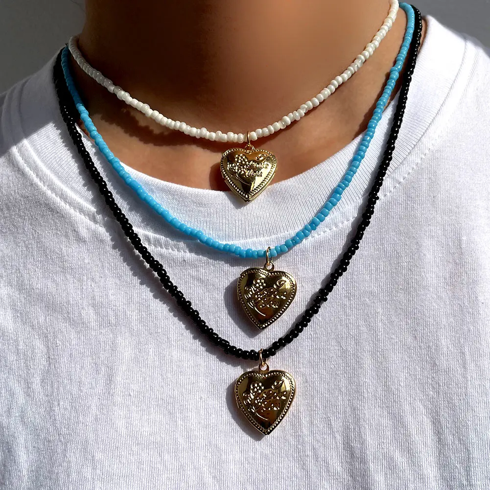 

Multicolor Gold Metal Big Heart Beaded Pendant Necklace For Women Rainbow Color Acrylic Rice Bead Choker Collar Fashion Jewelry