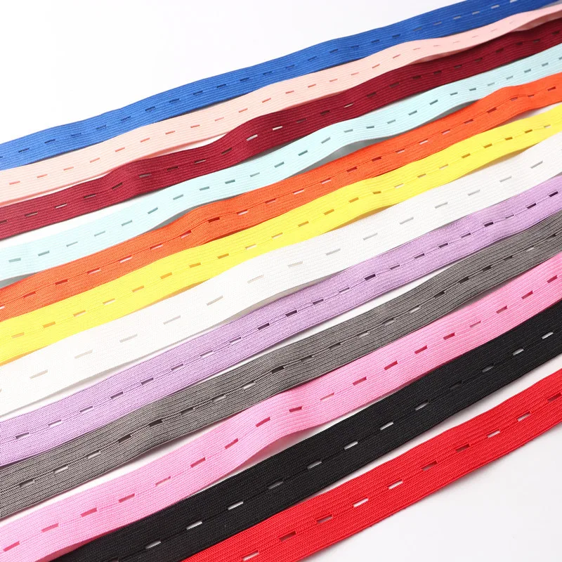 Маска эластичная перфорированная плоская лента 18 мм регулируемая по цвету для