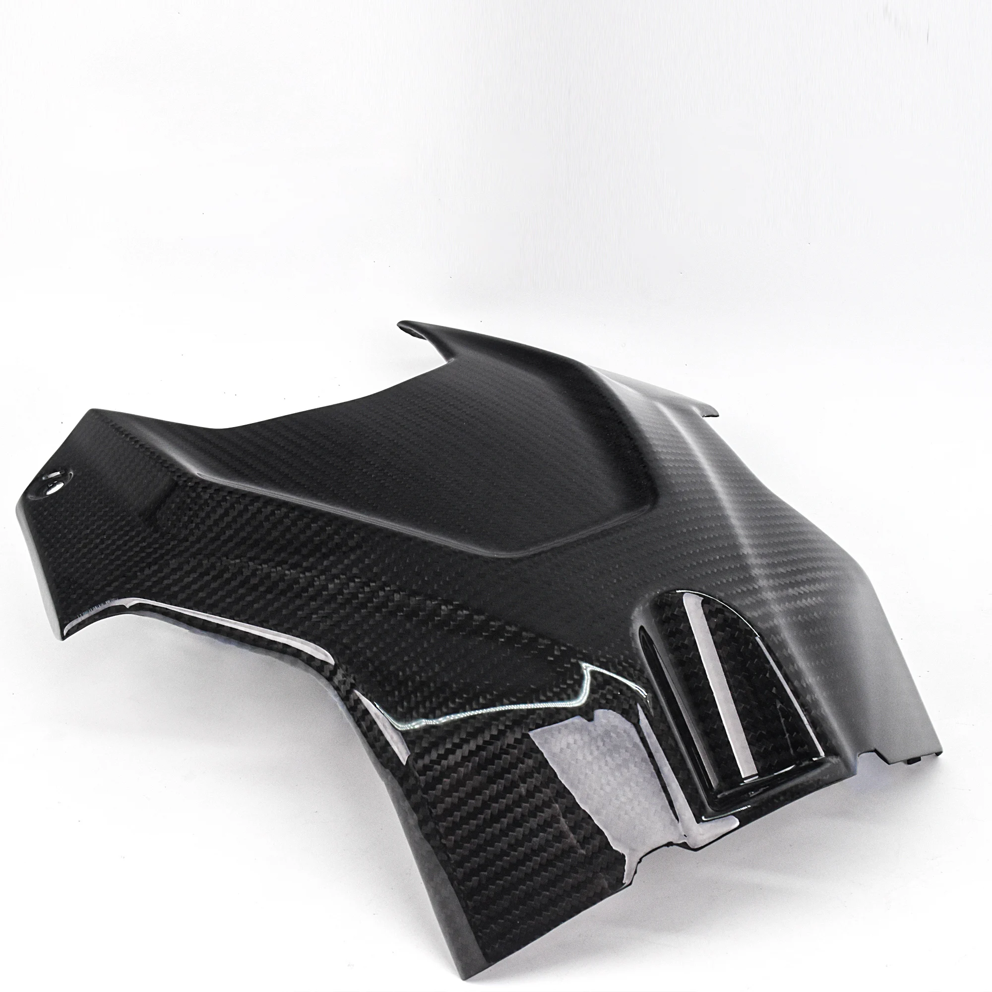 

Carbon Fiber Motorcycle Front Tank Cover Panel For BMW S1000RR K67 19-21 M1000RR 21-