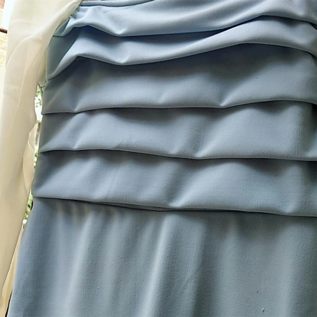 

2021 New First Love Light Luxury French Square Collar Fold Stitching Pure Color Gentle Wind Chemical Fiber Dress Goddess Fan