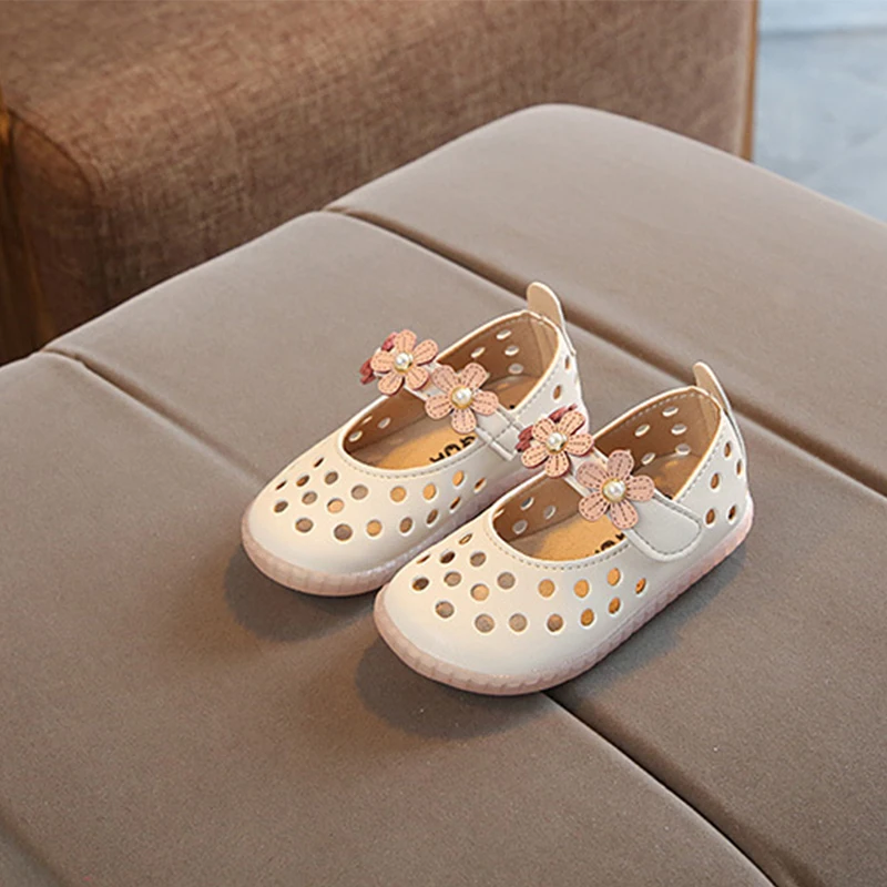 

Casual Toddler Shoes For Girls 2021 Summer New Flower Design Baby Princess Shoes 0-2 Years Old Soft-soled Luxury Hollow Out Shoe