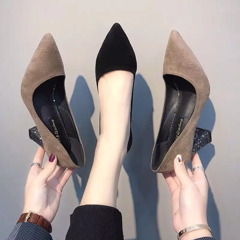 Новые весенние женские туфли в Корейском стиле на Высоком толстом каблуке с