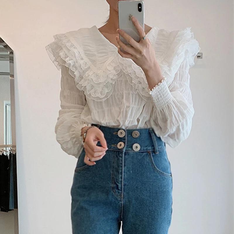 

Korejpaa Women Shirt 2021 Korean Fashion Elegant Court Style Doll Collar Wood Ear Design Pleated Loose Bubble Sleeve Blouses Top
