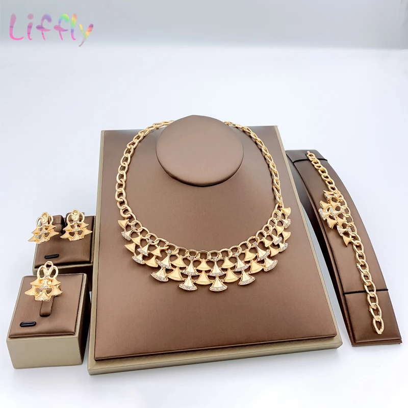 Комплект ювелирных изделий в нигерийском стиле золотой цвет свадебный кристалл