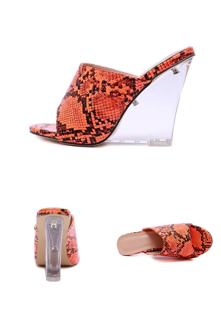 Eilyken/большие Size35-40; модные женские шлепанцы со змеиным узором; Цвет зеленый, оранжевый; пикантные вечерние шлепанцы на танкетке со стразами