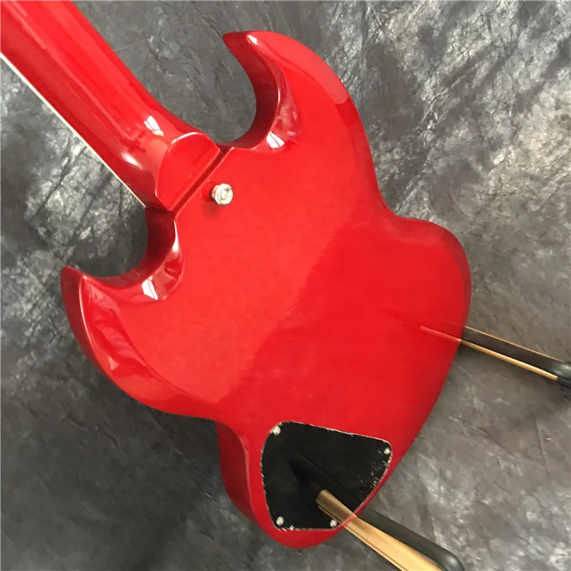 

wholesale High quality young guitars in aged cherry china hardware chrome custom body electric guitar