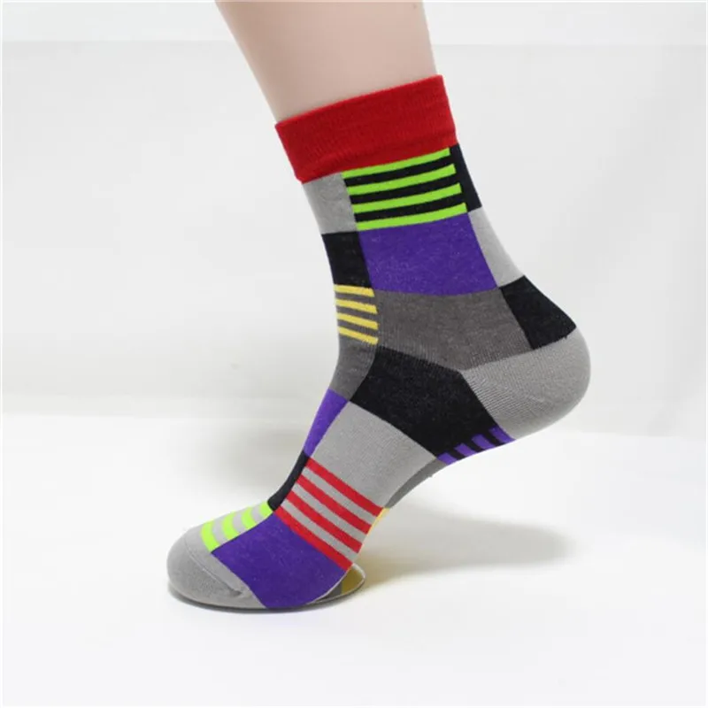 Модные мужские хлопковые носки цветные большие в клетку и повседневные