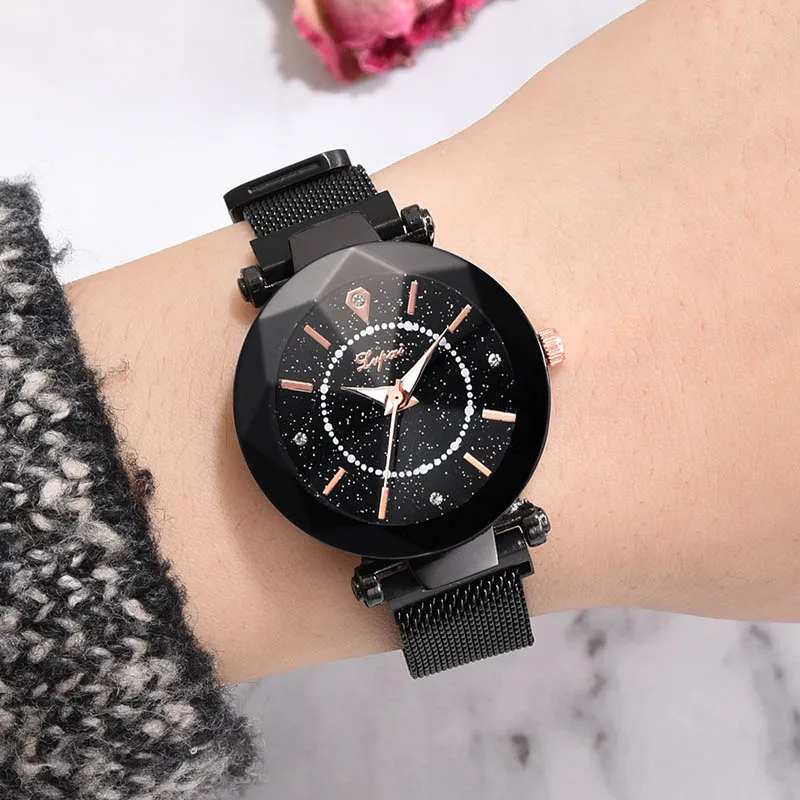 

1 Pcs Women Lady Student Wrist Quartz Watch Starry Sky Luxury Round Dial Magnetic Buckle LXH