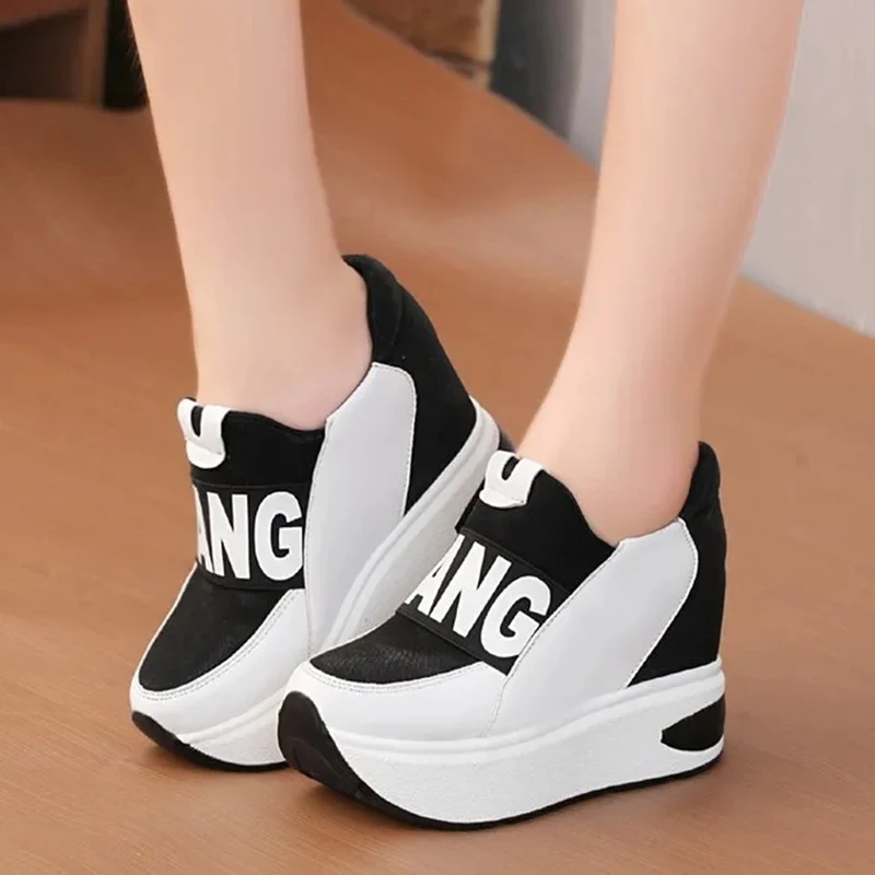 

2021 Fashion Cute Running Shoes women lightweigh sports outdoor Shoes female black ComfortableTraining Sneakers shoes women