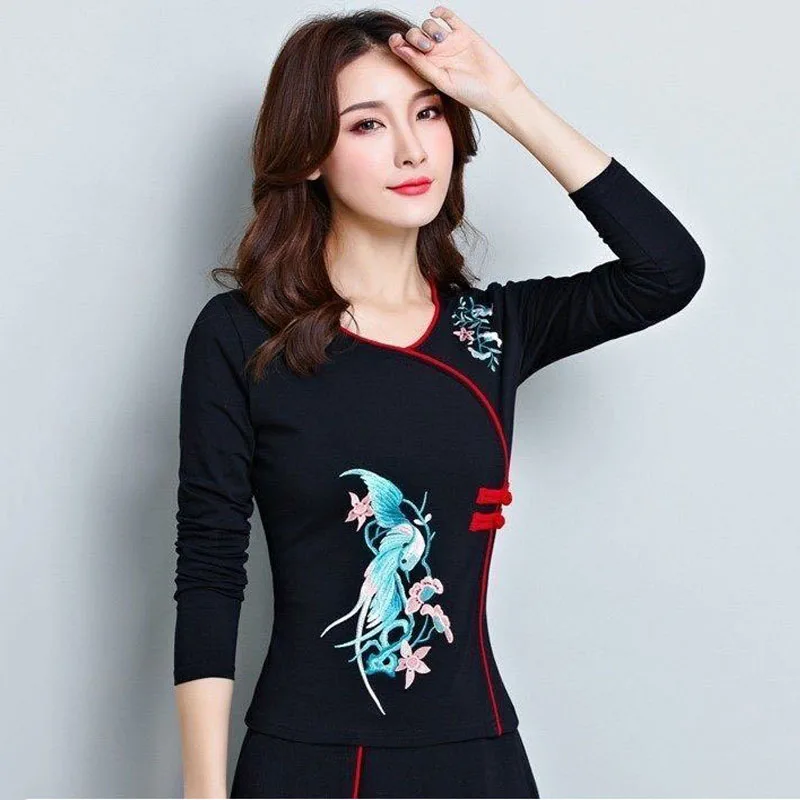 

Cheongsam Women's Plus Size Tops T-shirts 2022 Spring Fashion Cotton Blend Embroidery Splicing Chinese Style Qipao Shirts Woman
