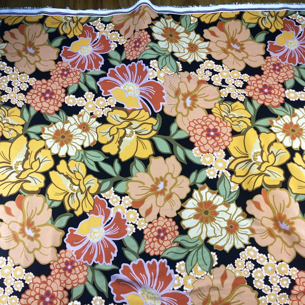 

100% Polyester Chiffon Floral And Leopard Printed Fabric For DIY Sewing Decoration Multipurpose Flower Fashion