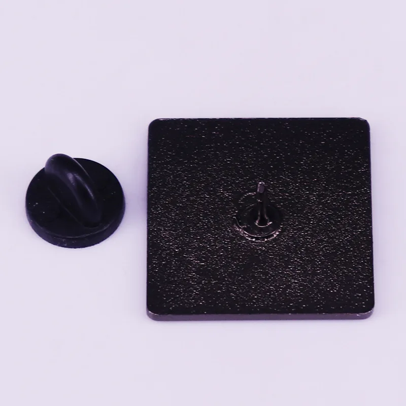 

PF614 Dongmanli Shooting Game Player Collection Enamel Pins Badge for Backpack Collar Lapel Pin Jewelry Gifts for Friends