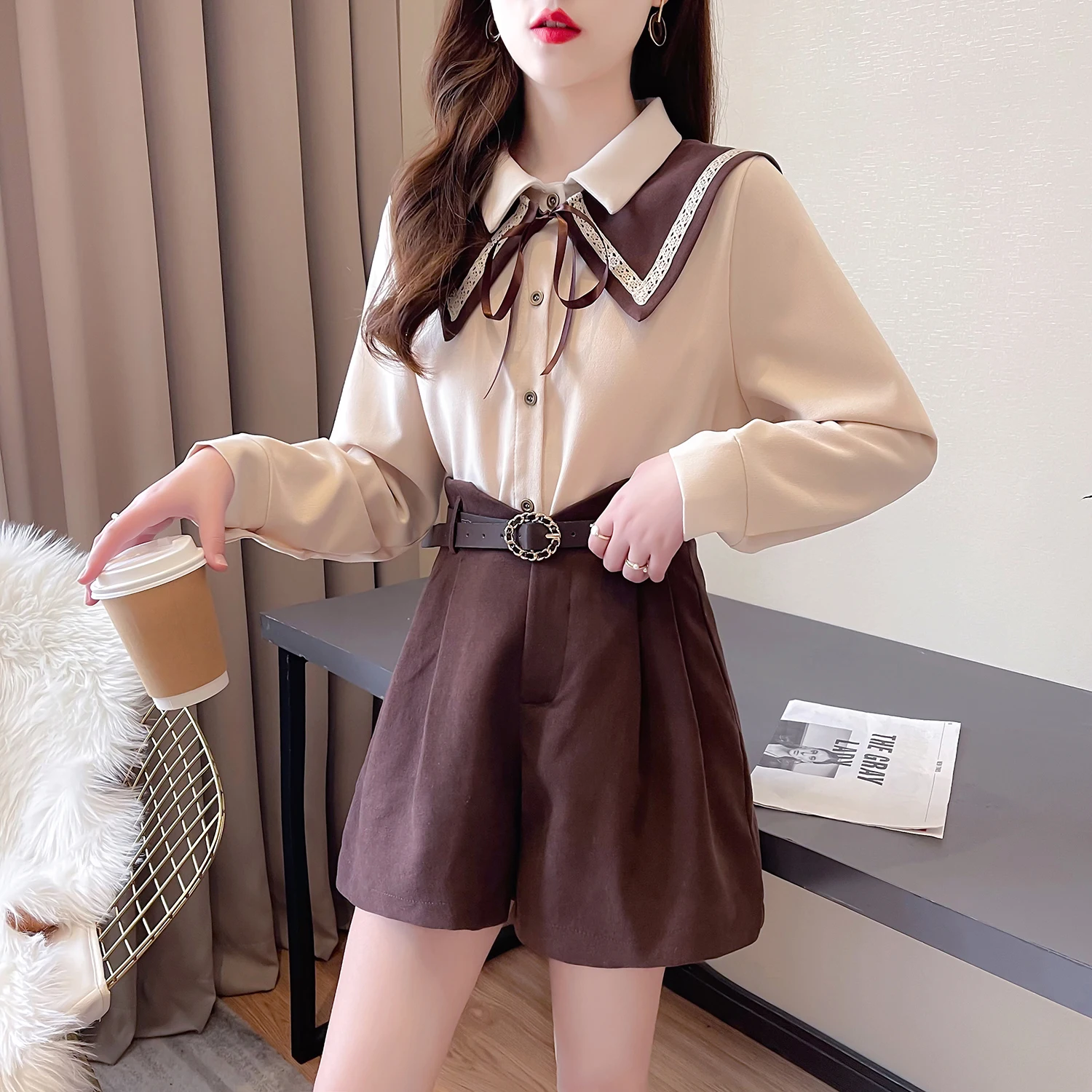 

Preppy Style Shirt Shorts Female Suits 2021 Spring Sailor collar Shawl Chiffon High Waist Wide-Leg Shorts 2 Piece Set With Belt