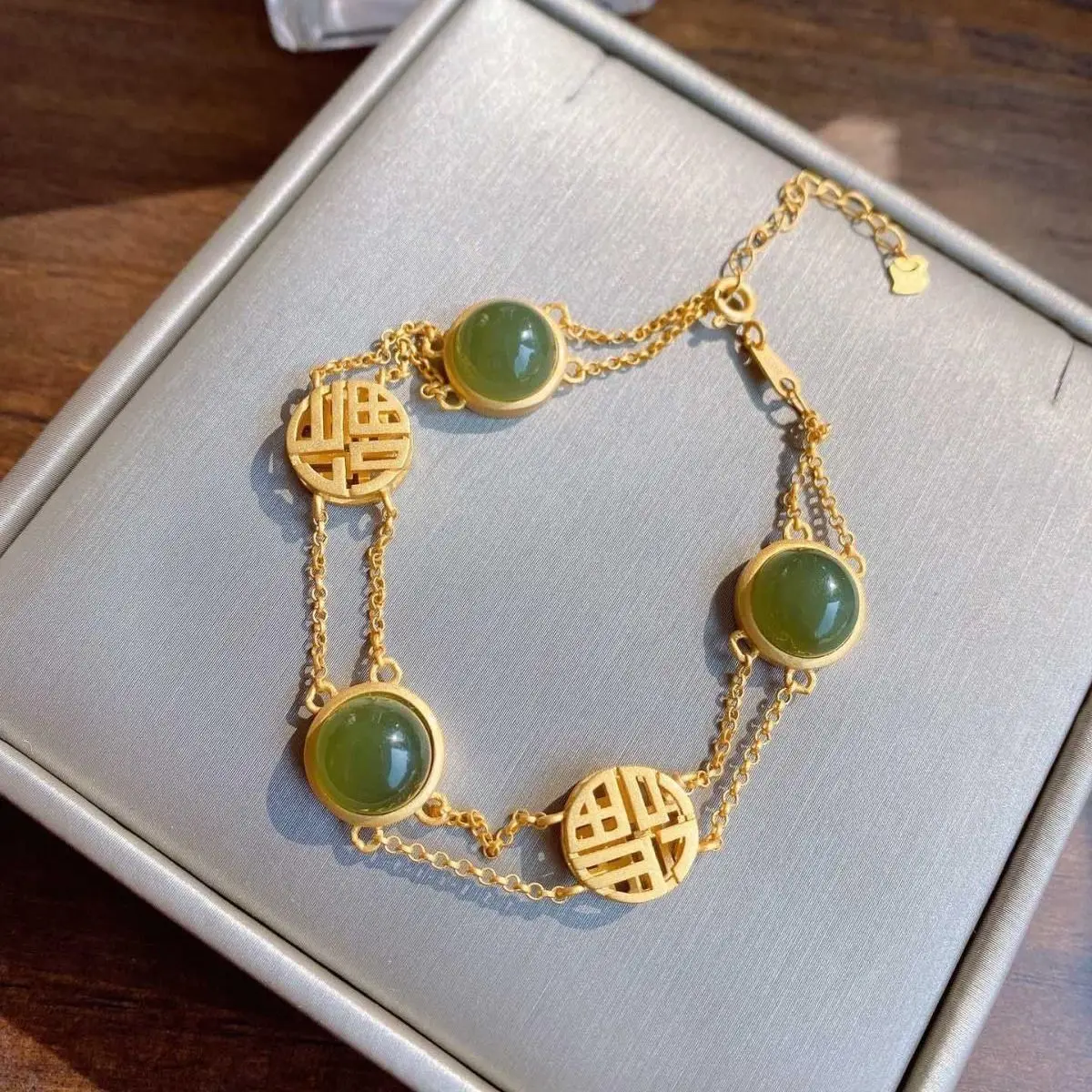 

Original S925 Sterling Silver Hetian Jade Antique Bracelet Creative All-Match Auspicious Fu Character Female Temperamental Brace