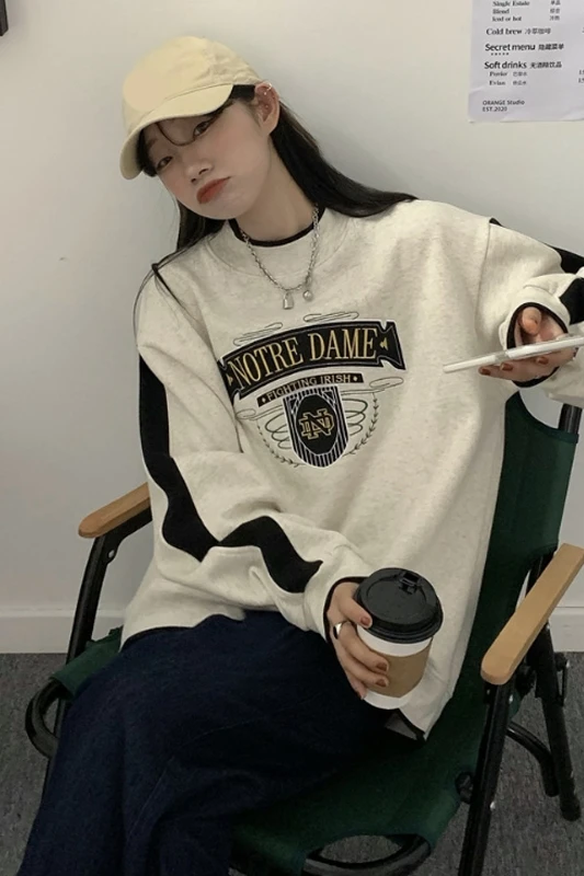 

Korean long sleeve plus velvet thickened hooded sweater lazy style coat women's autumn and winter loose pullover round neck top