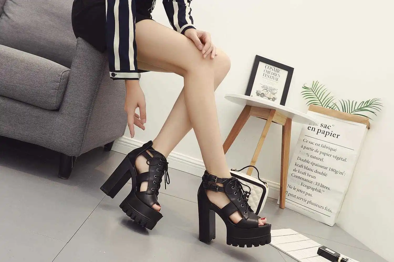 

New Korean classic high thick soled thick heel waterproof platform ultra high heel night club hollow out sandals