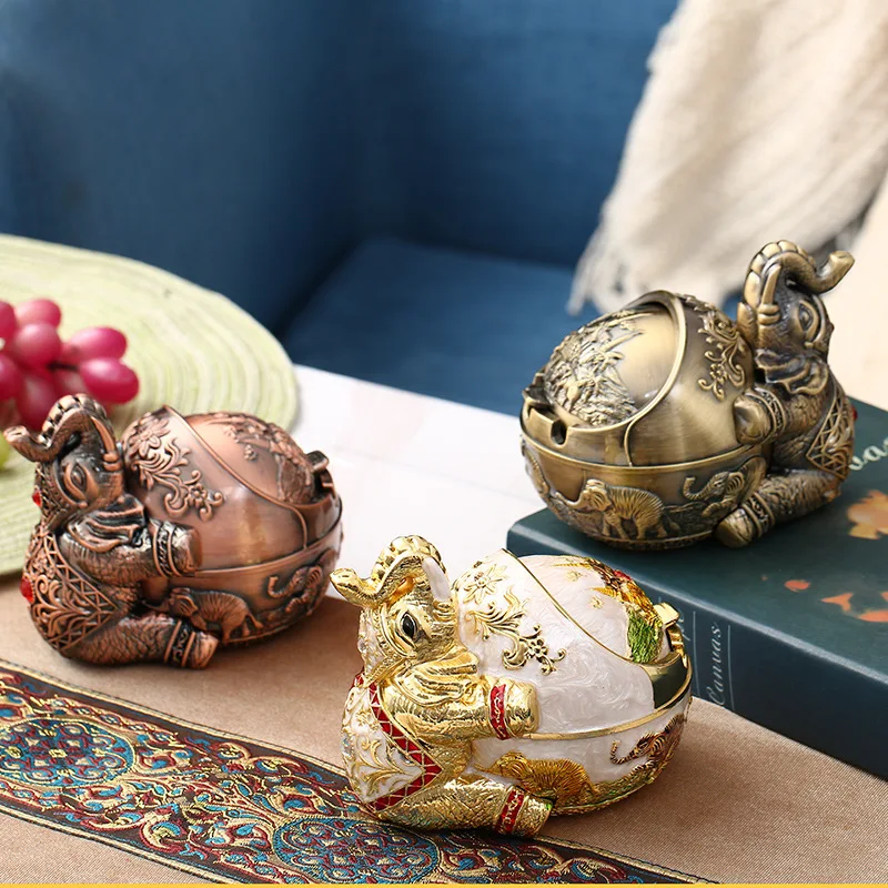 

Protable Retro Metal Elephant Ashtray Personality Creative Ashtray Vintage for Home Desktop Decoration Ornaments Figurines
