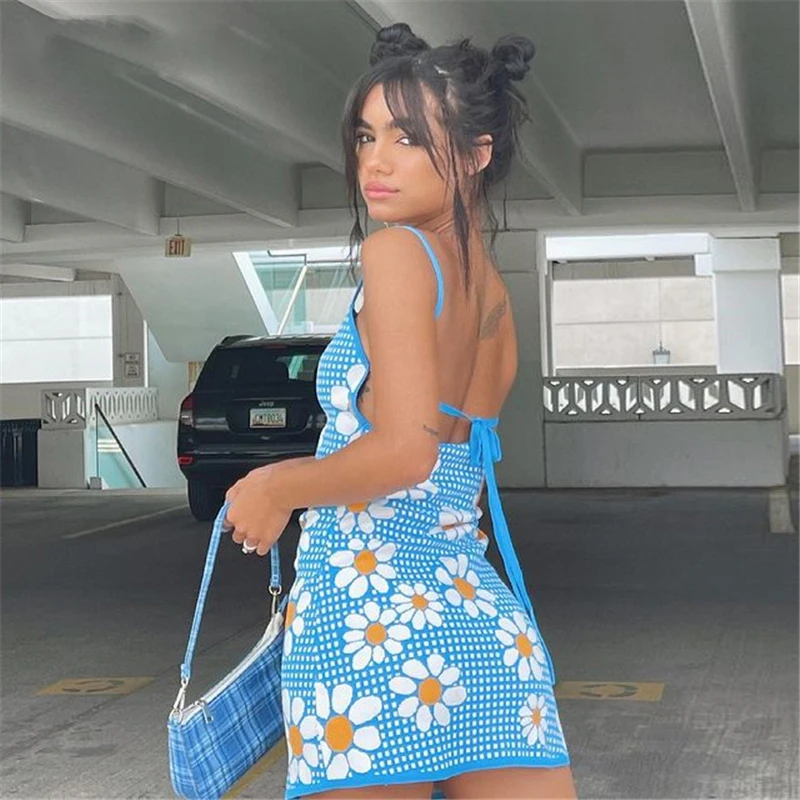 

Women Close-fitting Slip Dress, Blue Floral Printed Pattern Backless , S/ M/ L