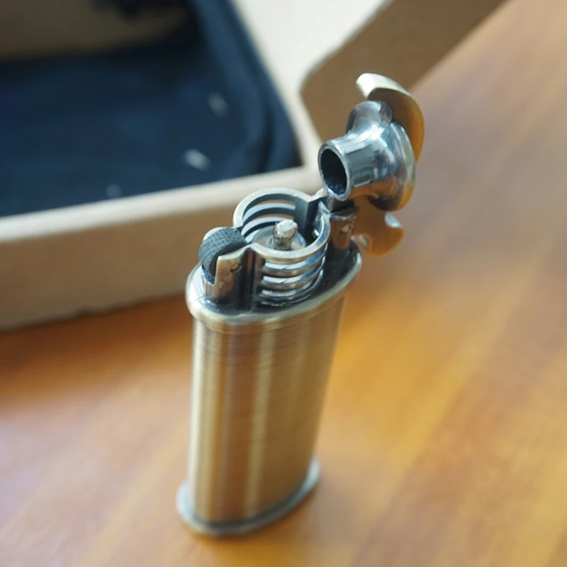 Зажигалка Free Fire с шлифовальным кругом металлическая зажигалка в стиле ретро