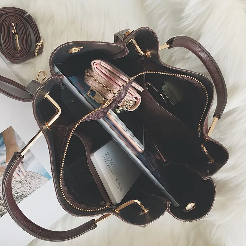 Винтажная матовая женская наплечная сумка трендовая однотонная дизайнерская