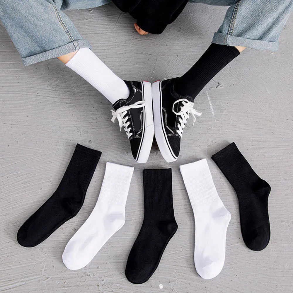 

2021 New Solid Color Cotton Unisex Socks Harajuku Black White Couples Knitted Casual Sports Fashion Breathable Socks