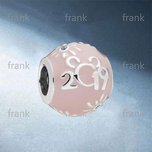 

7501057372115P Fantasyland Castle '2019 Edition Charm FIREWORKS