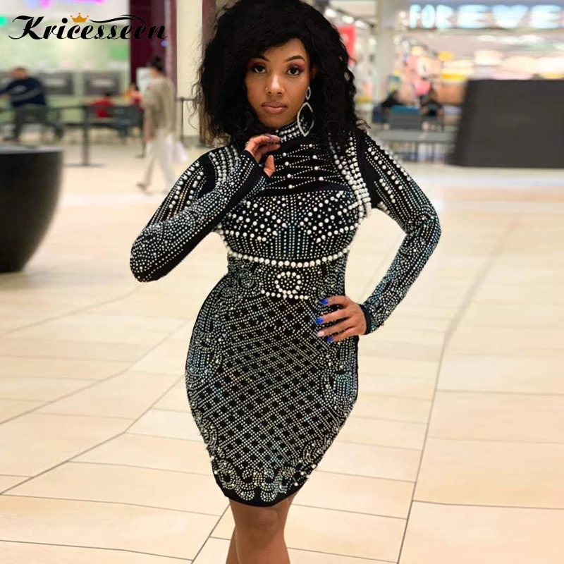 

Платье-мини женское осеннее черное с жемчугом и кристаллами, с высокой горловиной и длинным рукавом