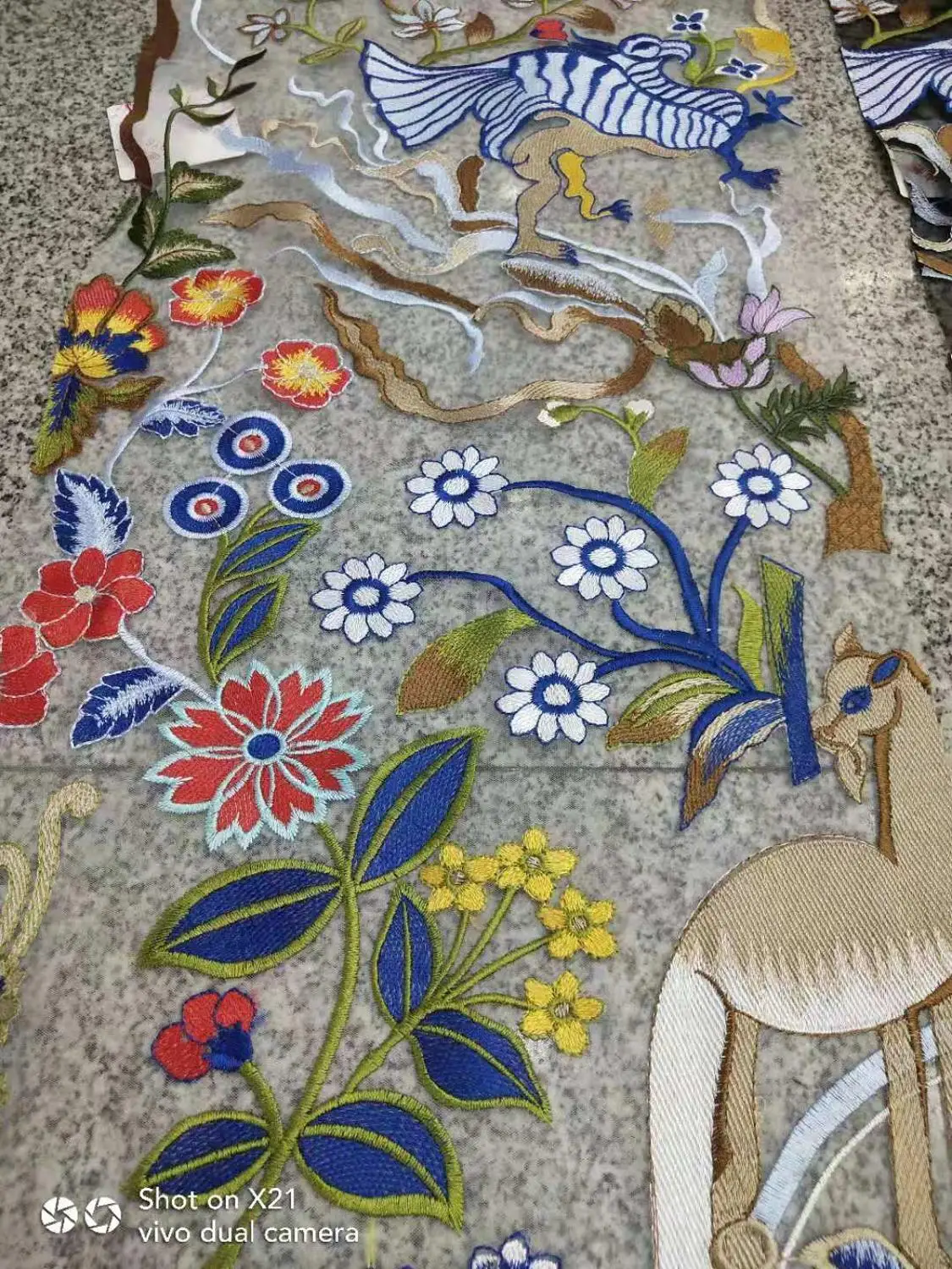 New arrival unique embroidered lace fabric with beautiful flowers African for party dress | Дом и сад