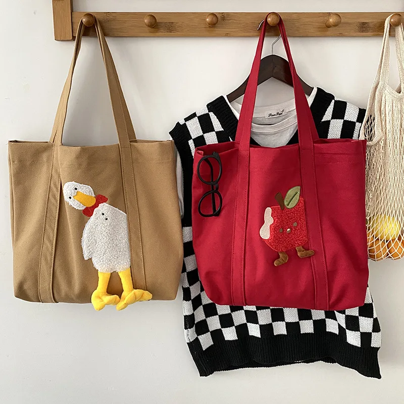 

Холщовая Сумка-тоут с вышивкой Kawaii Duck для женщин и девушек, большие мягкие сумки на плечо, женская модель 429