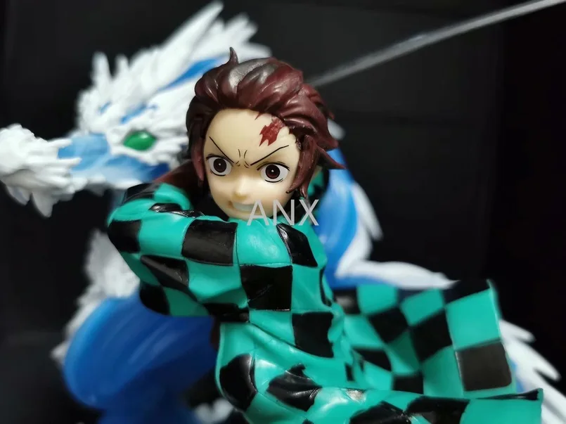

18CM-20CM Demon Slayer Kamado Tanjirou PVC Figure Anime Collectible Model Toy Doll Gift Nezuko