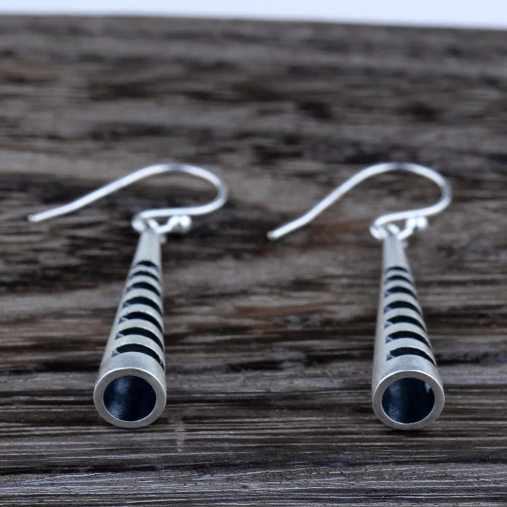 Мифический возраст реального 925 стерлингового серебра Винтаж Малый конус