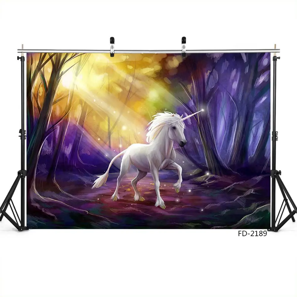 

Фон для фотосъемки с изображением белого единорога в глубоком лесу для детской вечевечерние на день рождения