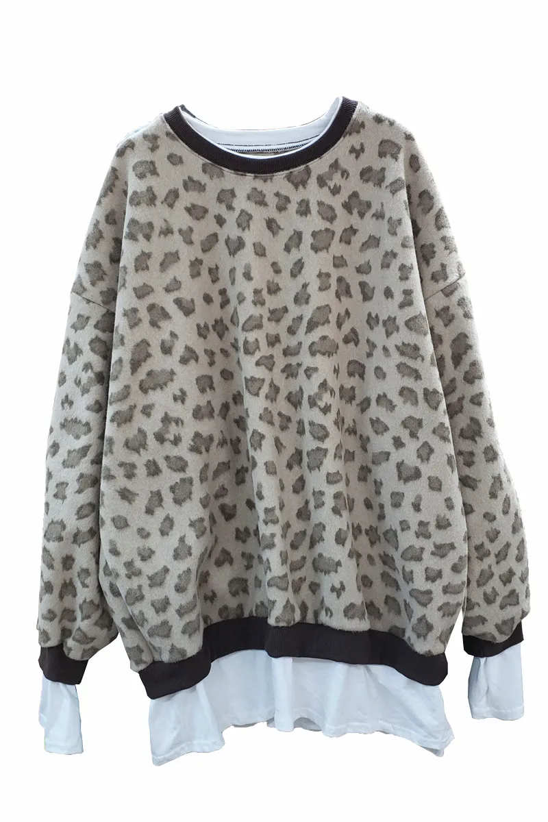 

Fall winter 2020 new leopard print fake two piece sweater with plush warm and loose casual top for women