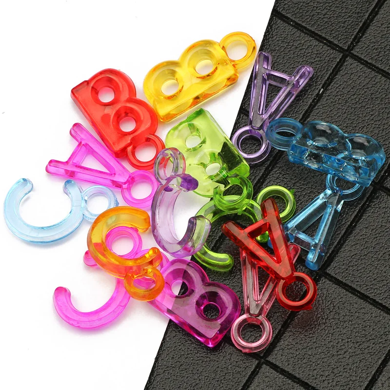 Бусины акриловые разноцветные в форме букв АБС 10-21 мм 30 шт.