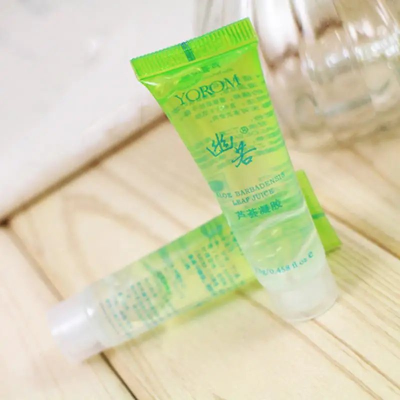 Натуральный гель с алоэ и гиалуроновой кислотой для удаления акне растительный